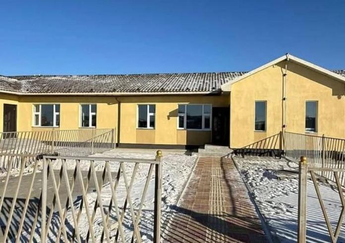 Сүхбаатар аймгийн Эрдэнэцагаан суманд Төрийн албан хаагчийн 8 айлын орон сууц ашиглалтад орлоо